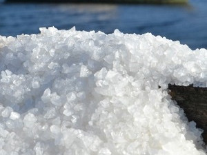 Ανεπεξέργαστο αλάτι Ανεπεξέργαστο αλάτι