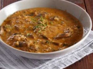 Σούπα με τραχανά και μανιτάρια Σούπα με τραχανά και μανιτάρια